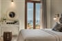 Hotel La Signora Boutique: fotografie vybavení exteriérů a interiérů ubytování.