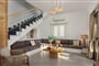Apartmánový dům Galma Luxury Homes: fotografie vybavení exteriérů a interiérů ubytování.