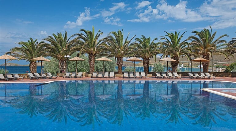 Hotel Lemnos Village Resort: fotografie vybavení exteriérů a interiérů ubytování.