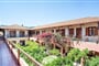 Hotel Rigas Skopelos: fotografie vybavení exteriérů a interiérů ubytování.