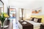 Hotel Rigas Skopelos: fotografie vybavení exteriérů a interiérů ubytování.
