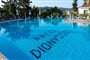 Hotel Dionyssos: fotografie vybavení exteriérů a interiérů ubytování.