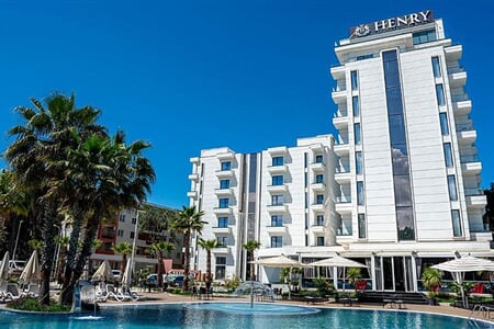 Hotel Henry Resort & SPA *****