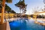 Hotel Albanian Star: fotografie vybavení exteriérů a interiérů ubytování.
