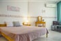 Apartmánový dům Panorama Chantall: fotografie vybavení exteriérů a interiérů ubytování.
