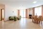 Hotel Trakia Plaza Apartments: fotografie vybavení exteriérů a interiérů ubytování.