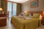 Hotel Mediteran: fotografie vybavení exteriérů a interiérů ubytování.