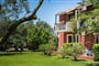Apartmánový dům Villehardouin Farm Estate: fotografie vybavení exteriérů a interiérů ubytování.