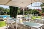 Apartmánový dům Villehardouin Farm Estate: fotografie vybavení exteriérů a interiérů ubytování.