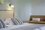 Hotel Astra Village: fotografie vybavení exteriérů a interiérů ubytování.
