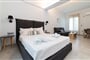 Hotel Petani Beach Suites: fotografie vybavení exteriérů a interiérů ubytování.