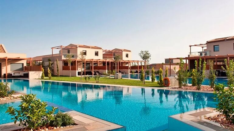 Hotel Apollonion Asterias Resort & Spa: fotografie vybavení exteriérů a interiérů ubytování.