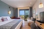 Hotel Apollonion Asterias Resort & Spa: fotografie vybavení exteriérů a interiérů ubytování.