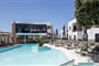 Hotel Golden Bay Boutique and Bungalows: fotografie vybavení exteriérů a interiérů ubytování.