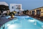 Hotel Golden Bay Boutique and Bungalows: fotografie vybavení exteriérů a interiérů ubytování.