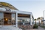 Hotel Golden Bay Boutique and Bungalows: fotografie vybavení exteriérů a interiérů ubytování.