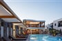 Hotel Golden Bay Boutique and Bungalows: fotografie vybavení exteriérů a interiérů ubytování.
