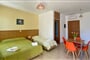 Apartmánový dům Manolis - Kréta: fotografie vybavení exteriérů a interiérů ubytování.