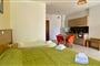 Apartmánový dům Manolis - Kréta: fotografie vybavení exteriérů a interiérů ubytování.