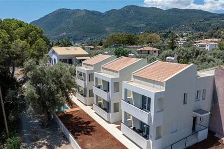 Nikiana - Apartmánový dům Miralis