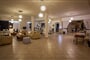 Hotel Skopelos Holidays & Spa: fotografie vybavení exteriérů a interiérů ubytování.