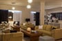Hotel Skopelos Holidays & Spa: fotografie vybavení exteriérů a interiérů ubytování.