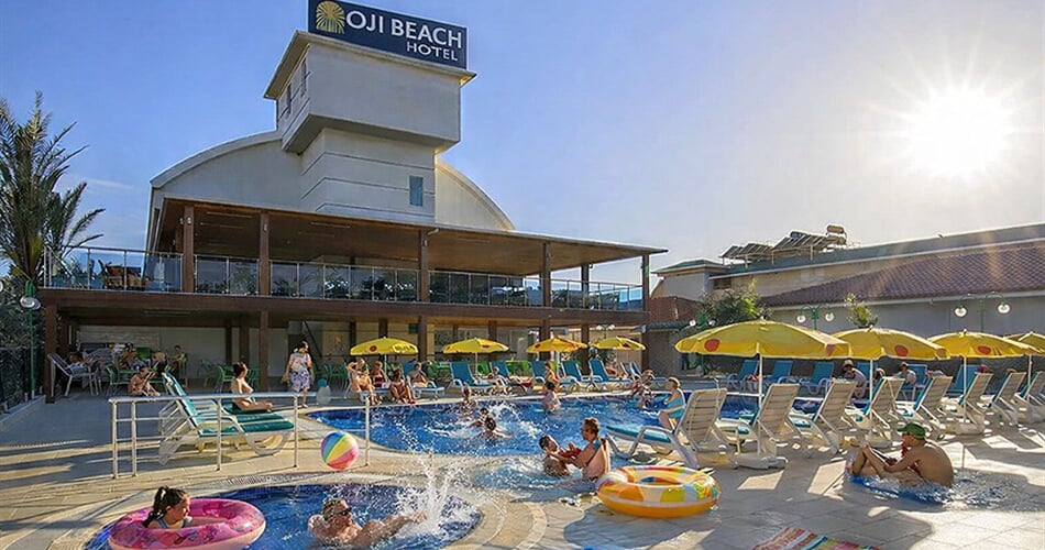 Hotel Oji Beach: fotografie vybavení exteriérů a interiérů ubytování.