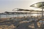 Hotel Oji Beach: fotografie vybavení exteriérů a interiérů ubytování.