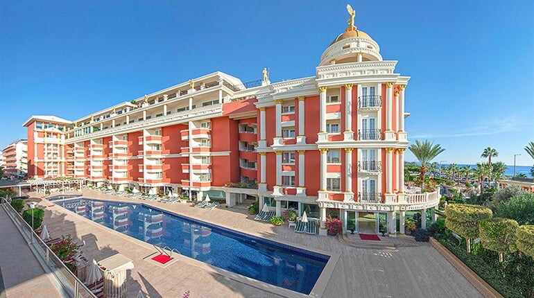 Hotel Antique Roman Palace: fotografie vybavení exteriérů a interiérů ubytování.