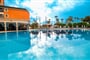 Hotel Insula Resort & Spa: fotografie vybavení exteriérů a interiérů ubytování.