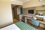 Hotel Insula Resort & Spa: fotografie vybavení exteriérů a interiérů ubytování.
