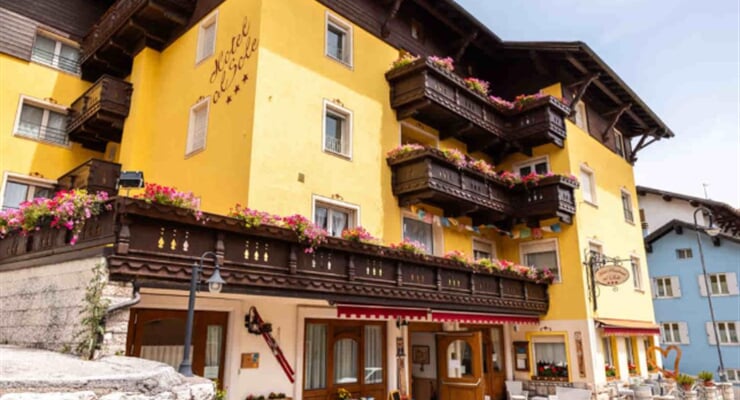 Al Sole Mountain Chic