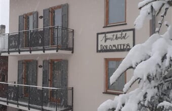 Aparthotel Dolomites ***S - Commezzadura