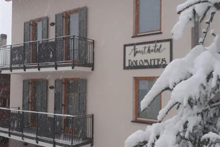 Aparthotel Dolomites ***S - Commezzadura