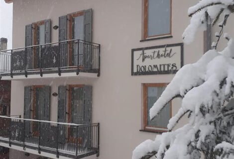 Aparthotel Dolomites ***S - Commezzadura
