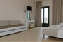 Aparthotel So Nice: fotografie vybavení exteriérů a interiérů ubytování.