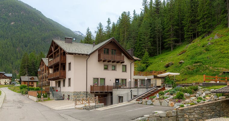 Chalet la Pineta   Santa Caterina di Valfurva