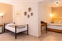Aparthotel Nisea: fotografie vybavení exteriérů a interiérů ubytování.