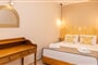 Aparthotel Nisea: fotografie vybavení exteriérů a interiérů ubytování.