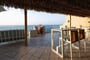 Aparthotel Cavos Bay: fotografie vybavení exteriérů a interiérů ubytování.