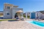 Aparthotel Sun & Moon Villas & Suites: fotografie vybavení exteriérů a interiérů ubytování.