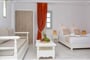 Aparthotel Sun & Moon Villas & Suites: fotografie vybavení exteriérů a interiérů ubytování.
