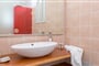 Aparthotel Sun & Moon Villas & Suites: fotografie vybavení exteriérů a interiérů ubytování.