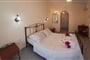 Aparthotel Agia Anna: fotografie vybavení exteriérů a interiérů ubytování.