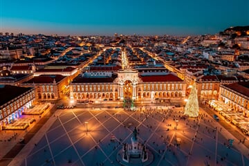 Adventní Lisabon + KRÁLOVSKÉ VÁNOCE V SINTŘE + SVÁTEČNÍ VESNIČKA V CASCAIS