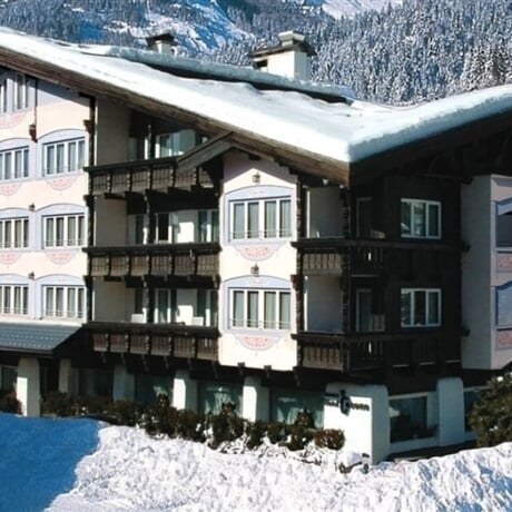 Alpen Hotel Corona****S - Vigo di Fassa