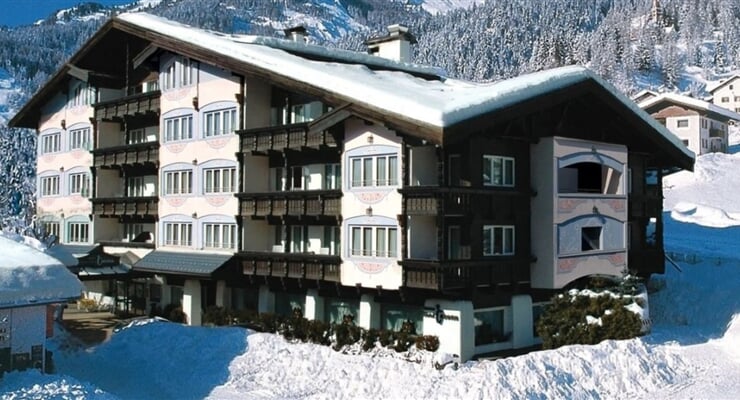 Alpen Hotel Corona   Vigo di Fassa 8