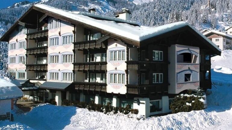 Alpen Hotel Corona   Vigo di Fassa 8