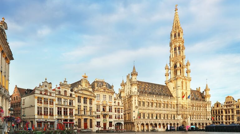 Foto - Belgická města + BRUSELSKÉ KOMIKSY + SPECIALITY VLÁMSKÉ KUCHYNĚ