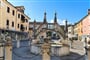 Slovinsko - Koper, Da Ponteho kašna na Prešerenově náměstí - foto S. Kubíková